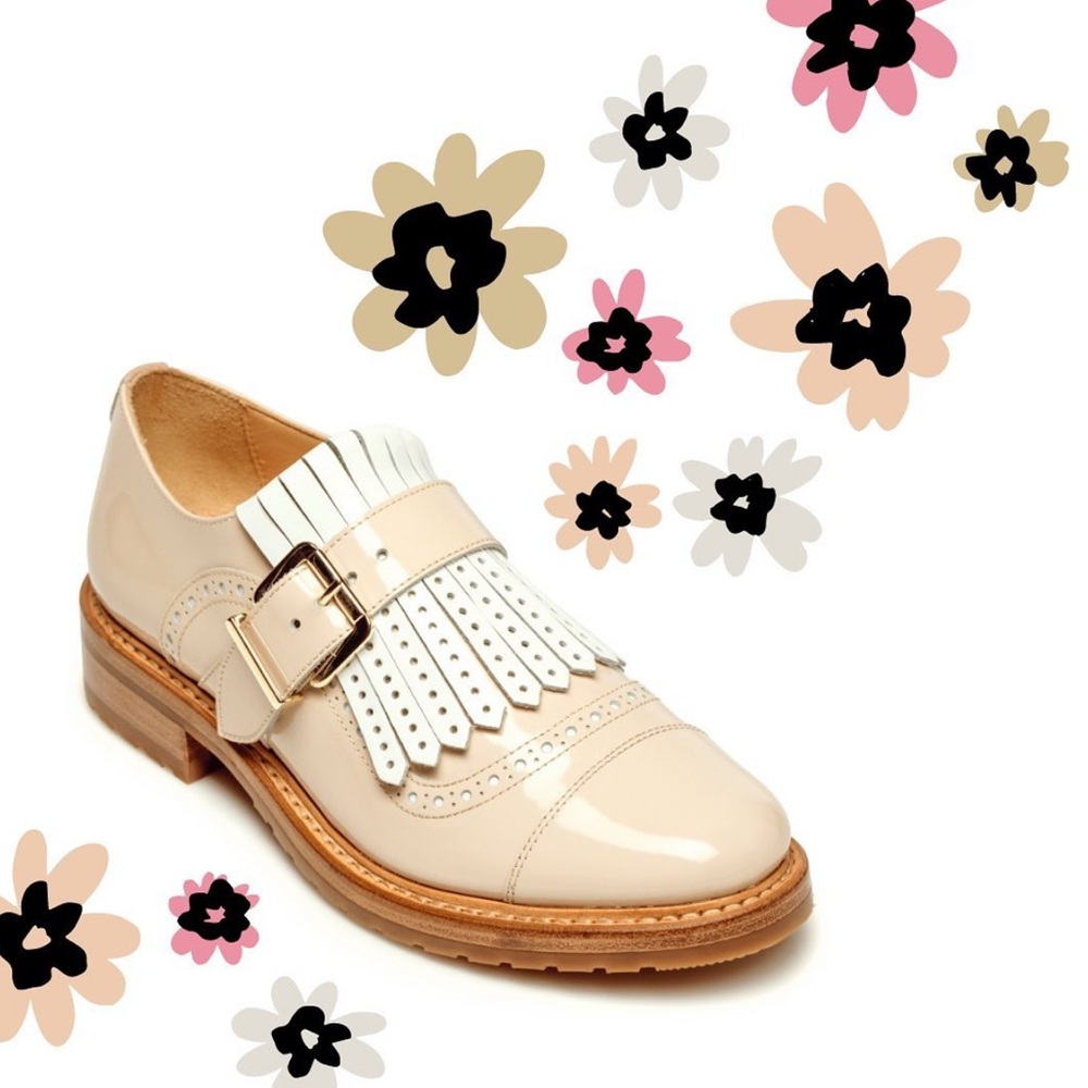 Elegant Cream Loafers with Fringe Detail